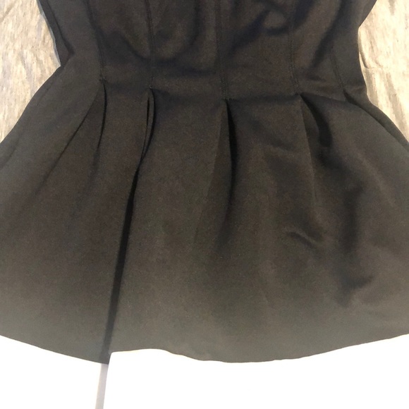 Black dress - Picture 4 of 4